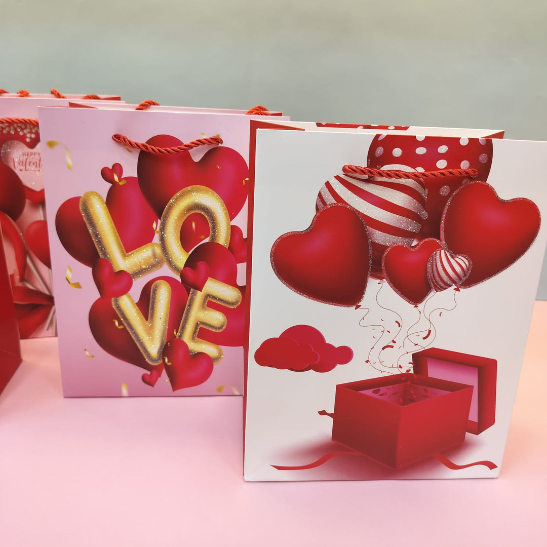 Valentines Day Theme Gift Paper Bag. - TinyBo