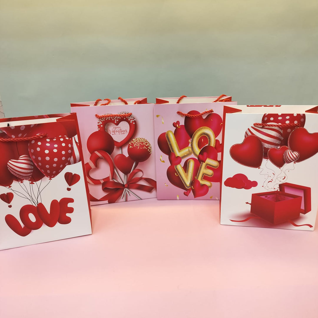 Valentines Day Theme Gift Paper Bag. - TinyBo