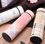 Load image into Gallery viewer, Stylish And Charming Printed Temperature Water-Bottle.(500ML)
