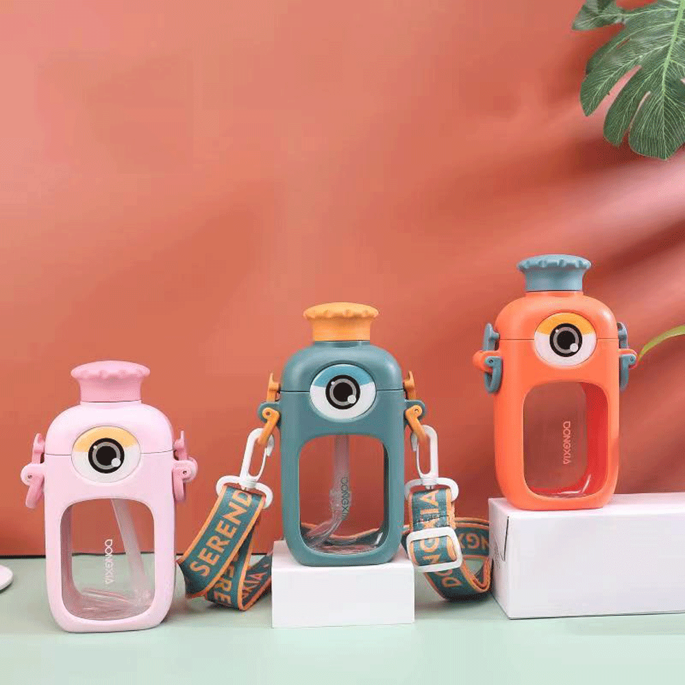 Big Eyed Cartoon Design Sipper Water Bottle.(380ml) - TinyBo