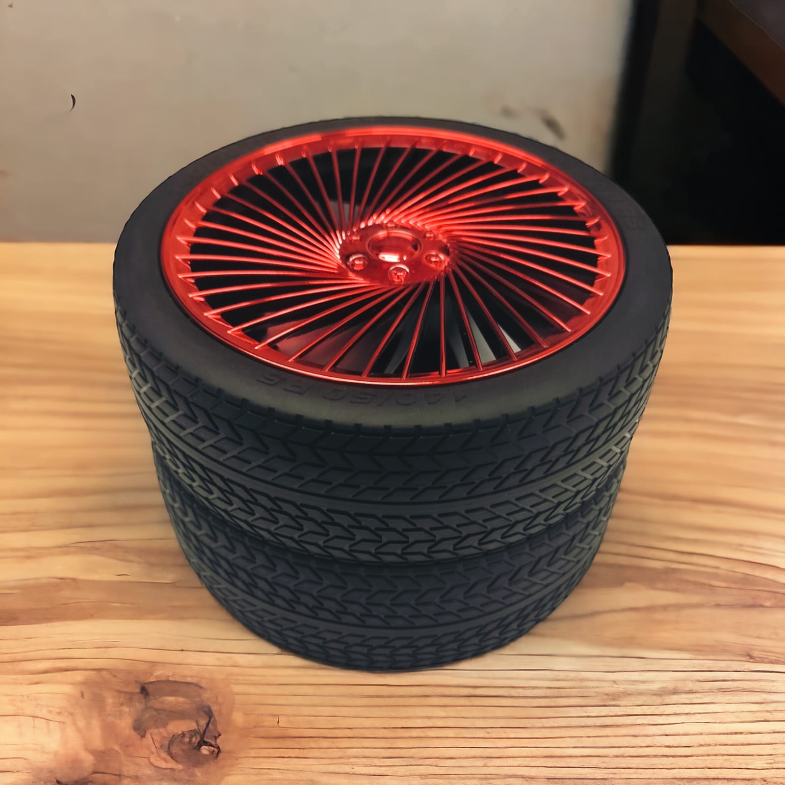 Wheel Shape Fan. - TinyBo