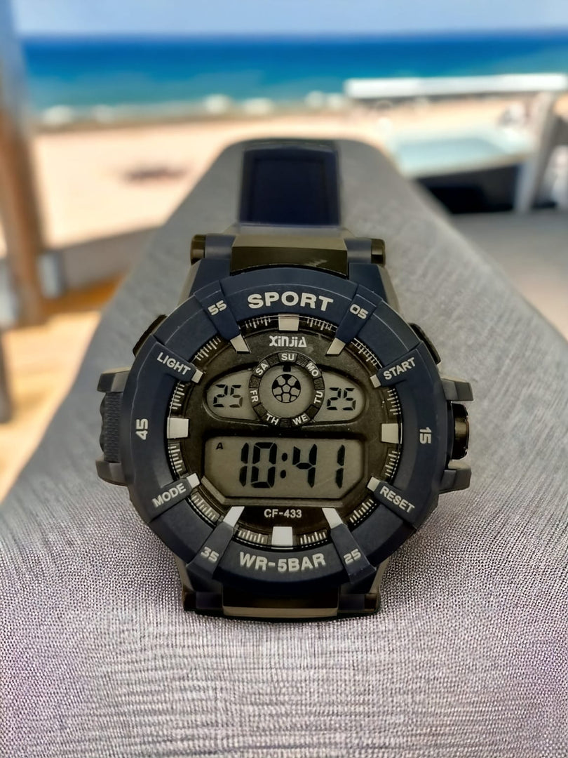 Sporty Digital Wristwatch - TinyBo