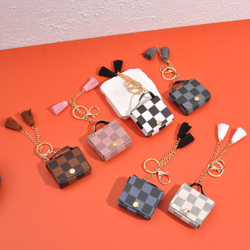  Cute mini wallet keychain for girls in checkered design