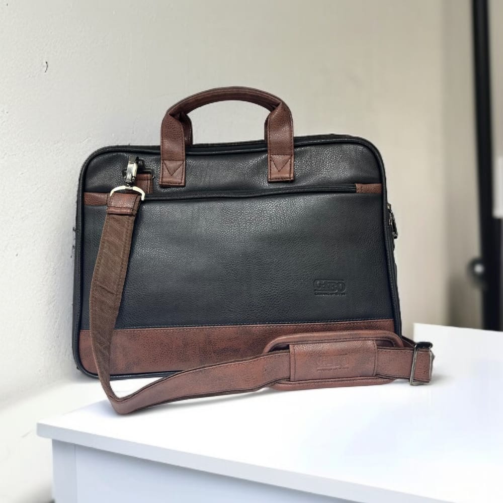 Stylish multi-compartment laptop briefcase in black leather

